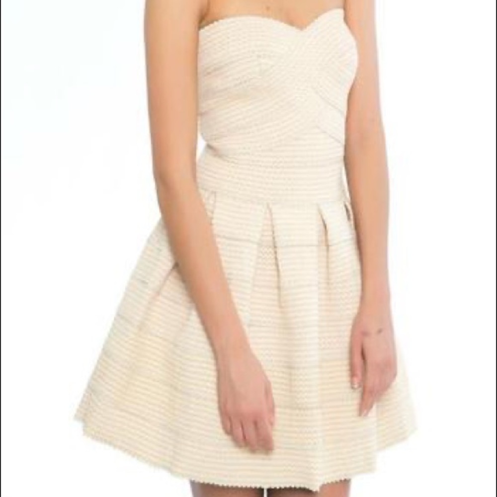 Honey Punch Bandage Ivory Dress Size Small.